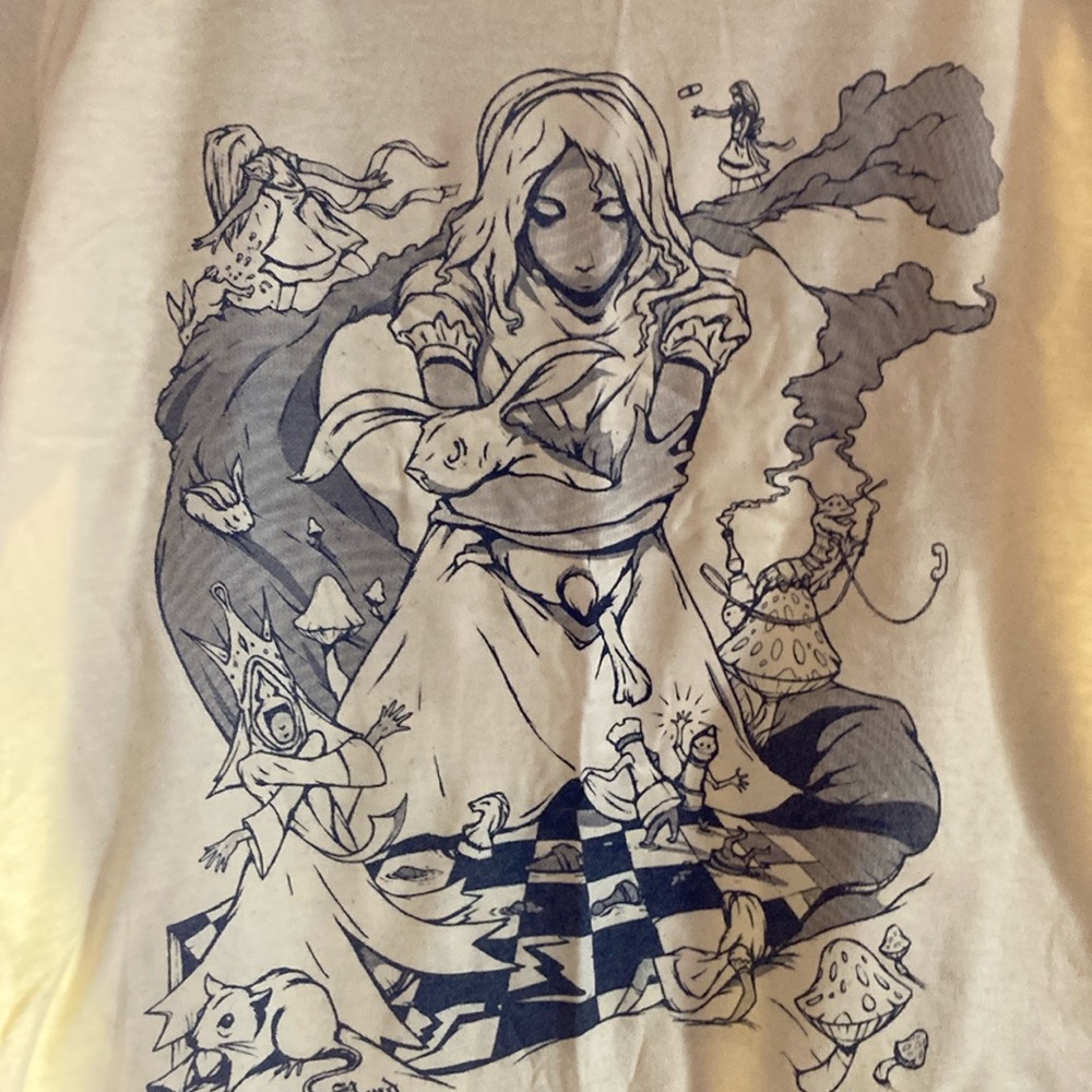 Graphic Tee with Fantasy Illustration Alice in Wonderland